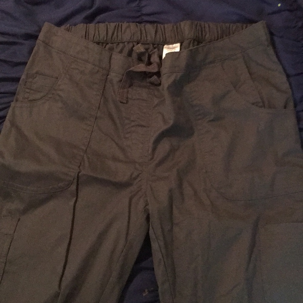 Crush : Gray semi fitted scrub pants